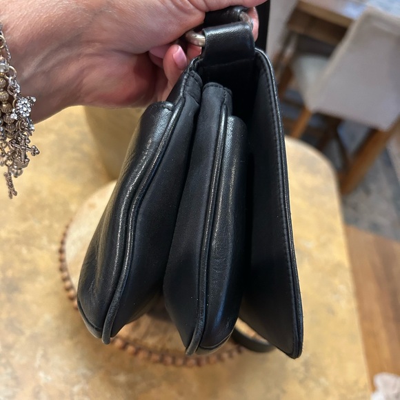 HOBO Black Leather Shoulder Bag - Picture 5 of 12